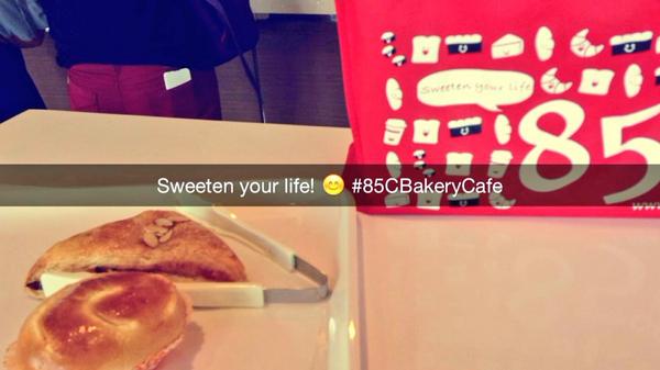 yessidee's tweet photo. #85CBakeryCafe #milkpudding #coffeebreak 😊 http://t.co/UpXDmrivEK