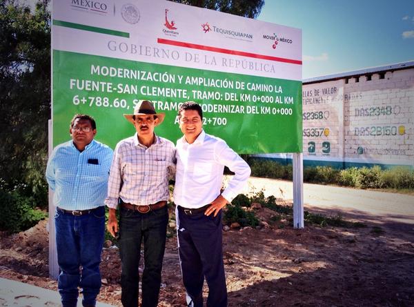 maciastrejo's tweet photo. Realizamos recorrido de obra por los Caminos de San José la Laja-El Tejocote y la Fuente-San Clemente #Tequisquiapan http://t.co/SeIowB3LFs