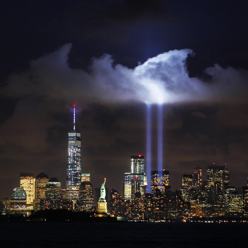 Albums 98+ Pictures Pictures Of Twin Towers In New York Completed 10/2023