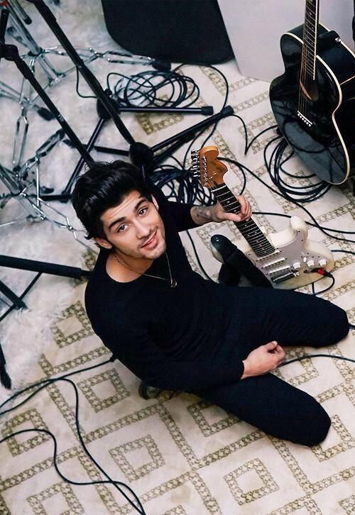 1DZaynReal's tweet photo. http://t.co/JvvBSrMFeu