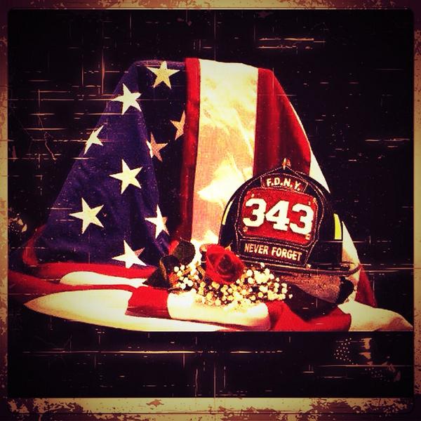 jeans_josh's tweet photo. We will #NeverForget #9/11/01 #FDNY #343 @FDIC @ChiefRubin @FranklinTNPD @jimmoss911 @blackhelmet @NC5_ChrisCannon http://t.co/F0K4P23ABf