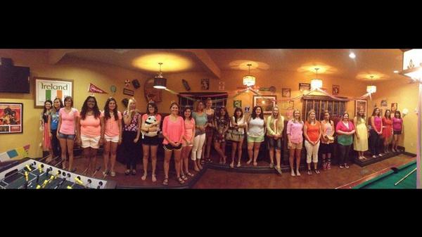 raqqqciity's tweet image. Aww my little Georgie came out in the pic. 🐒 #ChiClass #MuEpLove #BidDay