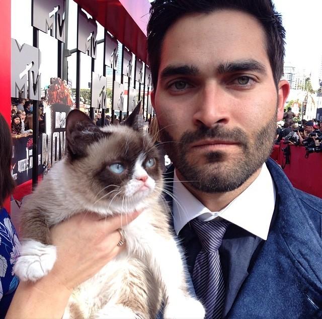 Happy birthday to the one and only tyler hoechlin  you make me smile, a lot.   