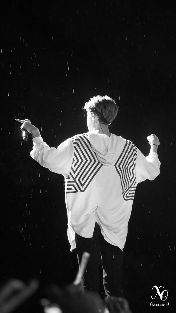 givemexoro's tweet photo. [HQ] 140906 세훈시 #SEHUN #TLPinINA #LOSTPLANETinJAKARTA http://t.co/YA1BNwkiiB