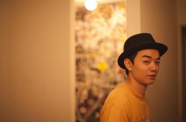 染谷 将太 若年寄と言われる染谷将太です 気軽に絡める男友達が少ないので 男友達欲しいです 最初は対応冷たいですが だんだんグイグイいきますよ 貴方との濃い絡み 期待してます Rtしたnrさんbotさんフォローする Http T Co Kptshjeaud