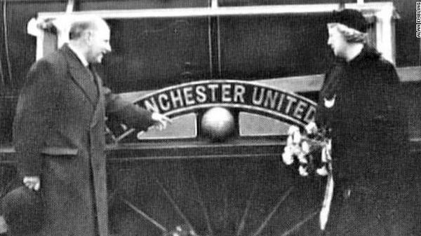 TotallyMUFC's tweet photo. On this day, 63 years ago, James Gibson died. The unsung/forgotten hero who saved Manchester United from bankruptcy. http://t.co/dfWoakdvuQ