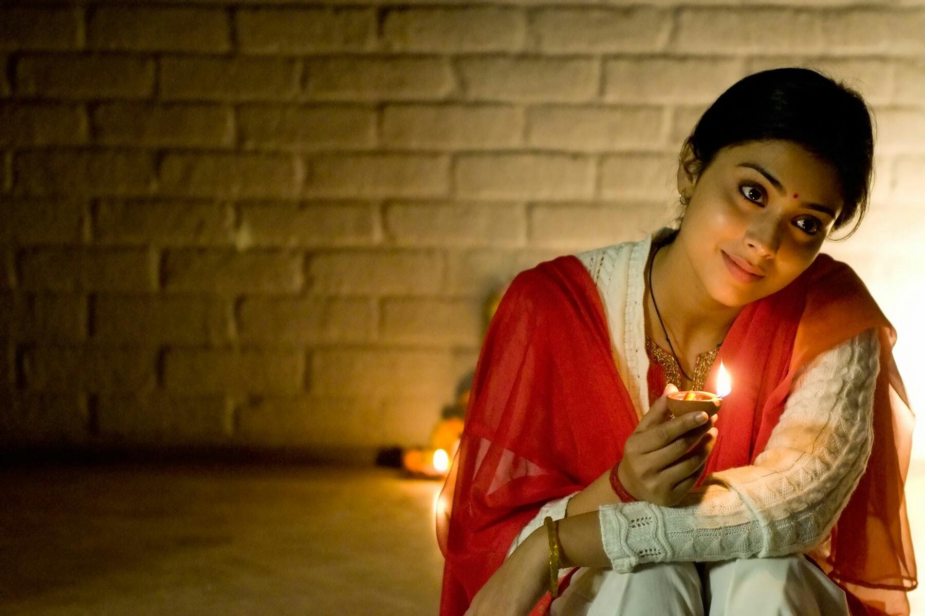 Wishing a happy birthday to Saran. 
She acted with Pawan Kalyan in balu and appeared in a song Puli. 