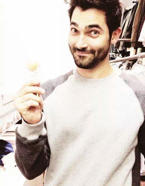 Happy birthday tyler hoechlin  