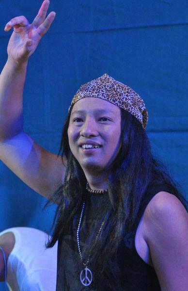 ringgovers's tweet photo. #RAR #Zamangondrong http://t.co/lq8CZZKcvj