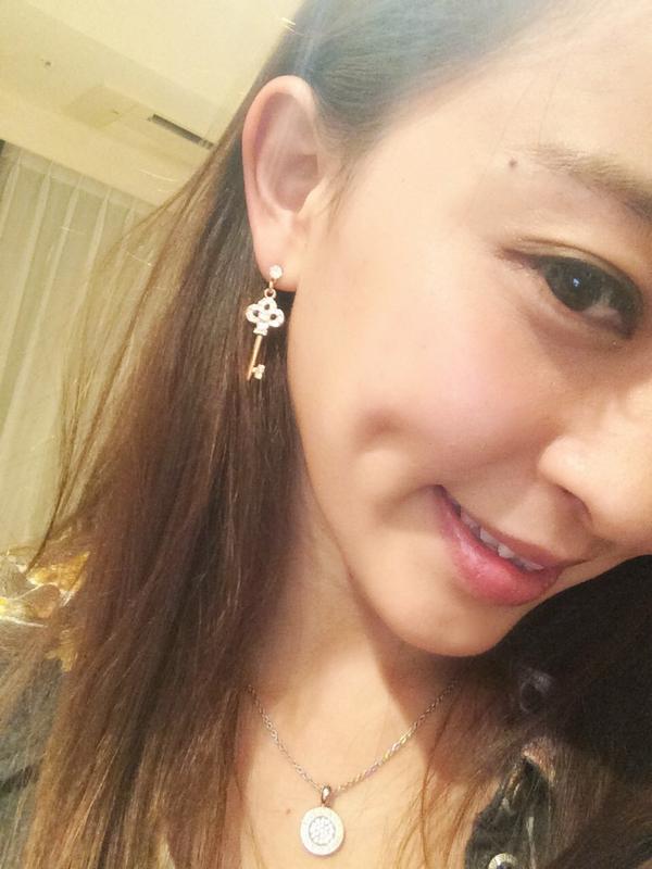 田中理恵 Tanakarie Twitterren ピアスいただいた かわいいから今日はつけましたぁ 鍵の形大好き Http T Co 8gczxhwkit