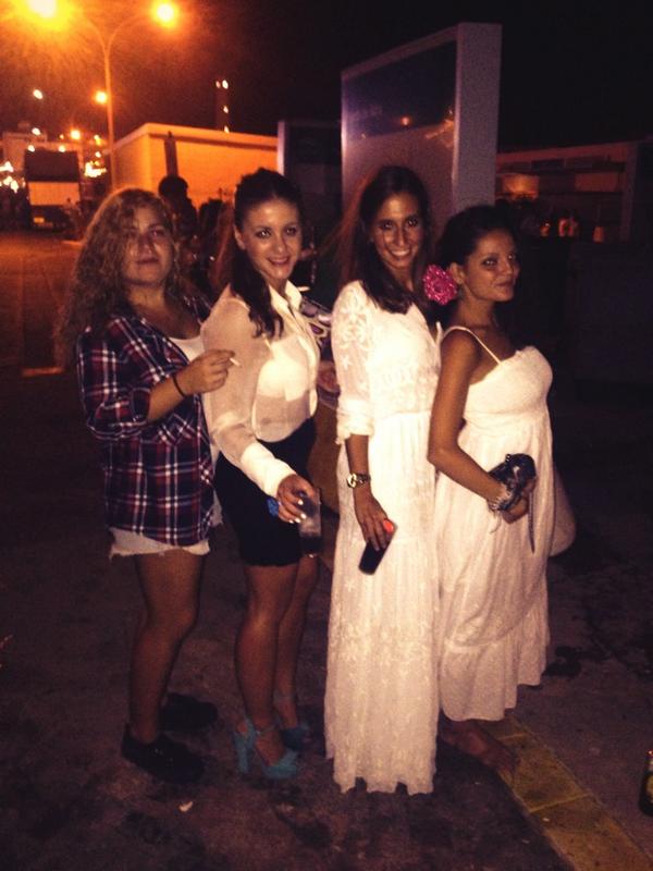 Isavarpi's tweet photo. Feria 14' ❤️💃 http://t.co/j1v6SeuGYW