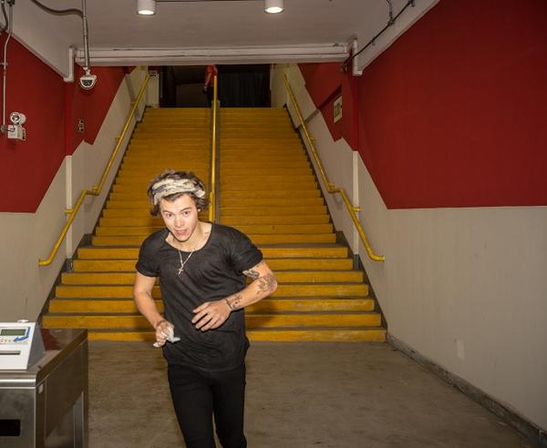 Three nights @ the epic @RoseBowlStadium. @Harry_Styles is keen ...