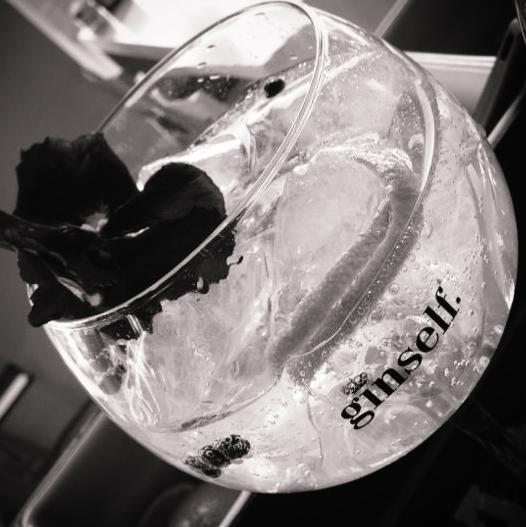 Buenos días a todos!!!
Anoche nos tomamos unas cuantas!!