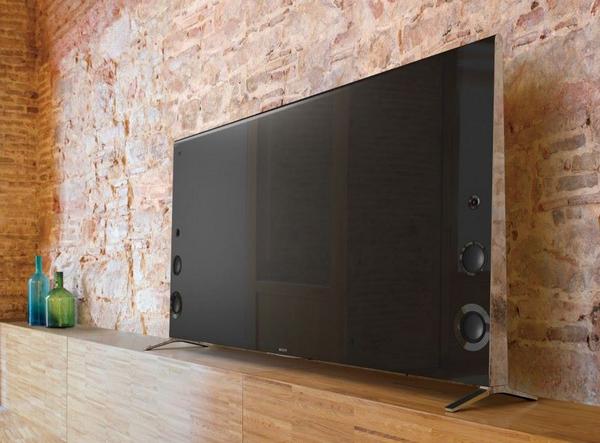 Sony X9 200cm (79') TV with 4K Resolution 4 x more resolution than Full HD owl.li/Bn1aw  ☼