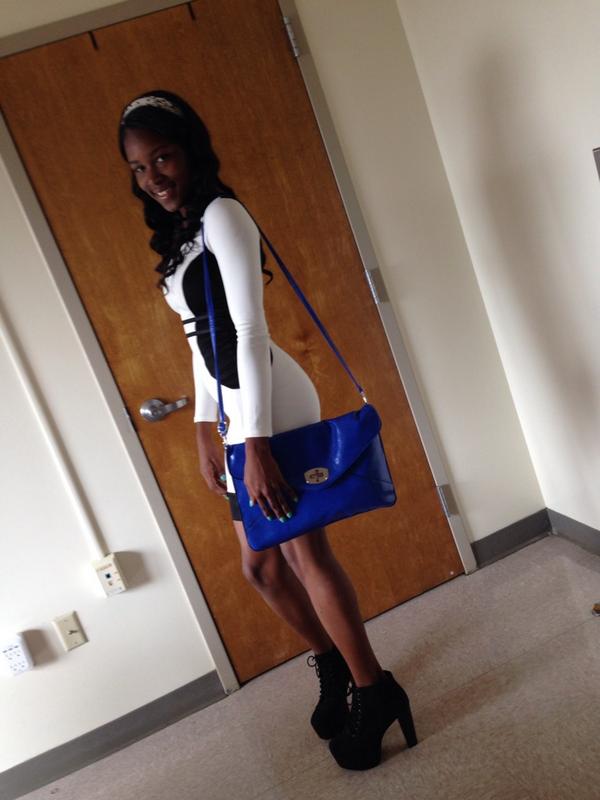 Be_U2_The_T's tweet image. #modelReady 😘😍💍💙💁👠💄