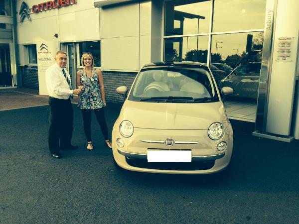 ArburyGroup's tweet image. Here's Mrs Hayley Green collecting her new #64plate #Fiat 500 Lounge in the new colour 'New Age Cream'. Looks great!