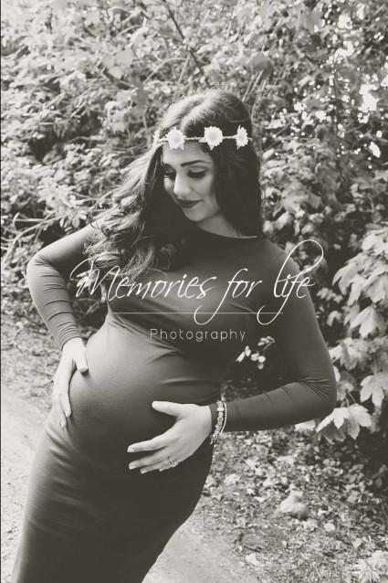 WomanWifeMummy's tweet photo. Maternity shoot photograph! We can't wait to meet you 😍 http://t.co/6mUuAG3cRs