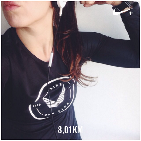 MaidaCox's tweet photo. #conquistorutas sin la @trini_id 😑 @runclubcl ❤️ Acabo de correr 8,01 km con Nike+. http://t.co/AC6aS9o59S #nikeplus http://t.co/aeI1PMN9rC