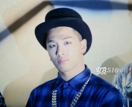 Embedded image permalink