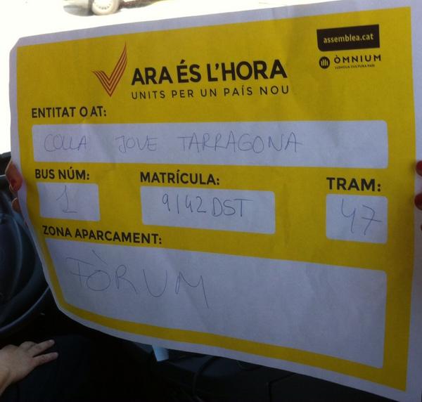 JoveDeTarragona's tweet photo. La Colla Jove ja està de camí a Barcelona. #Tram47 @Araeslhora #castellers #ViaCatalana #11S2014 http://t.co/vPCIf5uRAs