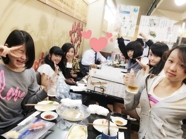 Little Glee Monster この夏よく頑張りましたの打ち上げ 楽しく打ち上がってます O Mayuは14歳最後の夜 Oo リトグリ 北海道出身のアサヒは海鮮苦手 Http T Co Ocxfmnezqq