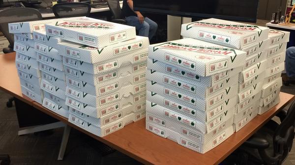 Jason_Snodgrass's tweet photo. A friends last day and he decided to bring in a few donuts. #whataniceguy http://t.co/2Xsryz1VlG