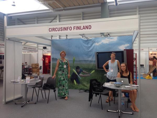 agitcirk's tweet photo. At FiraTarrega with the Finnish circus delegation.FunFunFun! #agitcirk #firatarrega #circus http://t.co/f7bUIxQ5vc