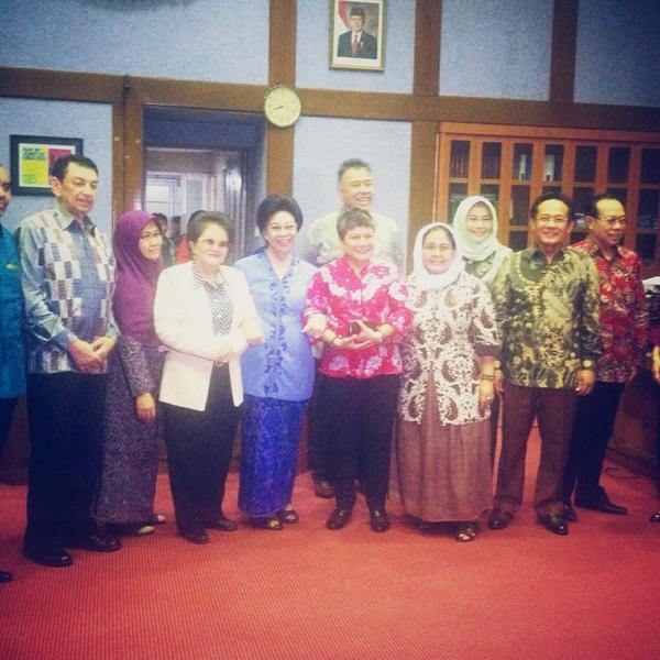 RUU Tenaga Kesehatan dan RUU Keperawatan sdh disepakati pd Raker Pemerintah dg Komisi IX DPR (11/9/14)@HPEQStudent