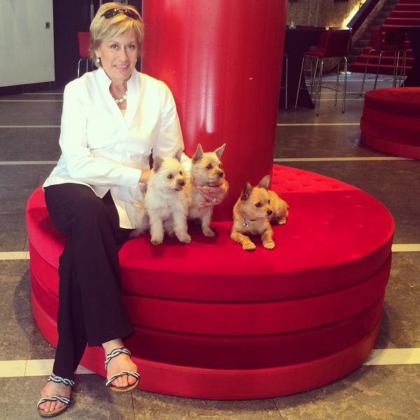 IVCompetition's tweet photo. #Soprano Dame Kiri Te Kanawa with her dogs @Theateradparade. She is one of the members of our jury Opera | Oratorio. http://t.co/JTKHoasR2l