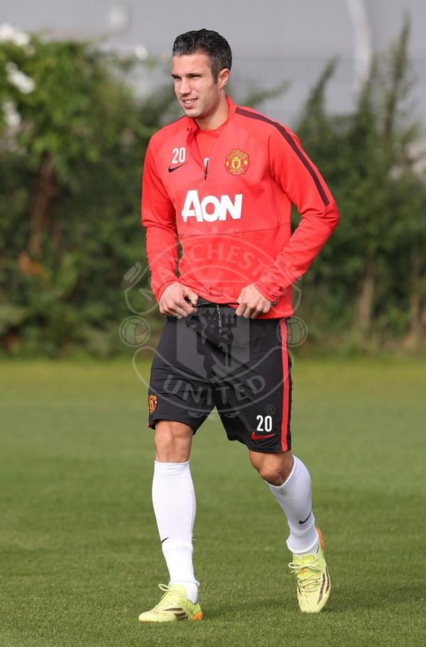 PICS: It was great to see Michael Carrick among those on the training pitch today. #mufc