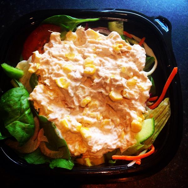 my_nutribite's tweet photo. Tuna &amp; Sweetcorn Salad http://t.co/UUj7IR5lRn