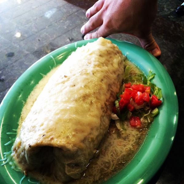 Chuysnatomas's tweet photo. When we say super burrito we actually mean burrito the size of ur face http://t.co/GdTHQ9Rzqk