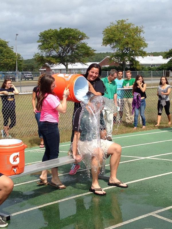 ReneePalazzo's tweet image. What a great sport @dpk933. Thx for #alschallenge support