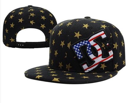 gorrasbaratas1's tweet photo. Gorras DC solo 15€ Envio certificado incluido http://t.co/4dangtn63j