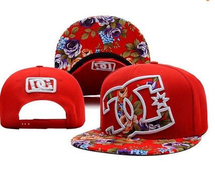 gorrasbaratas1's tweet photo. Gorras DC solo 15€ Envio certificado incluido http://t.co/4dangtn63j