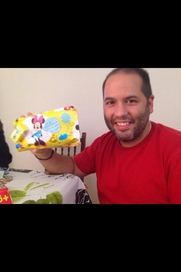 MiguelitoAcedo's tweet photo. Muchas gracias a mis maxes, amigos y ahora compadres😂😂😂 me deveis un rato juntos hee!! @aguedarosan @BLASLU http://t.co/iGdgUU9uxB