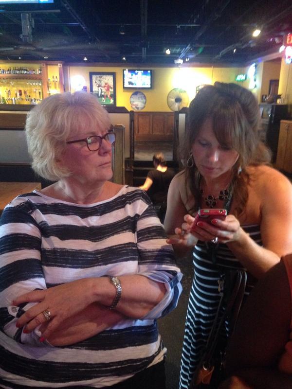 serucker's tweet photo. Watch out #msrichardson is learning #twitter courtesy of @beckybanaszak watch out world!!! http://t.co/bdZ18lnKS6