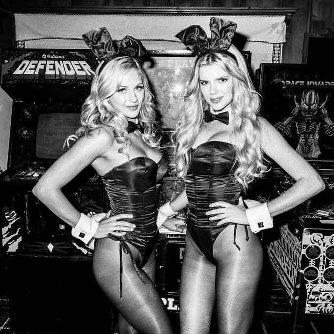 Wanna play? ?

????

@Playboy #Mansion #GameRoom
?
@stephbranton http://t.co/7We4Uu7RBD