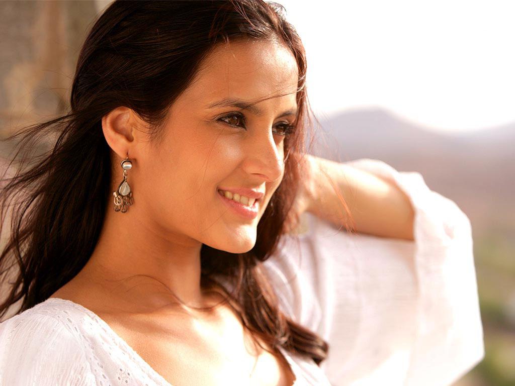  Happy Birthday to the Beautiful actress ! Good luck for 