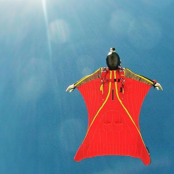 wingsuiting's tweet photo. Fun day of #wingsuit flying in the new #squirrelfunk #gopro #lowpul #skydive #flyingsquirrel #hugegrin by infinit... http://t.co/lY3rAH3mdQ