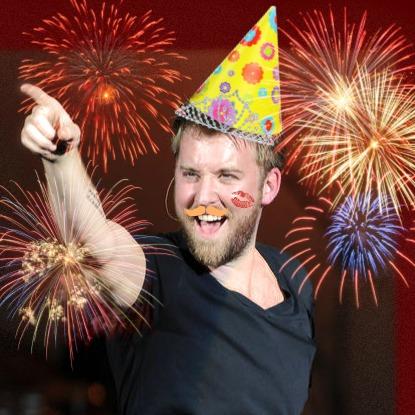 Happy birthday Charles Kelley from Hope youre having a good one! 