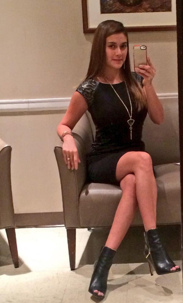 AmyBravoTV's tweet photo. Vestuario disponible en http://t.co/6Q3M0FJbmZ Vestido: #ColleenLopez
Botas: #VinceCamuto
Joyas: #StudioBarse
💕 http://t.co/F4ir7Nin5c
