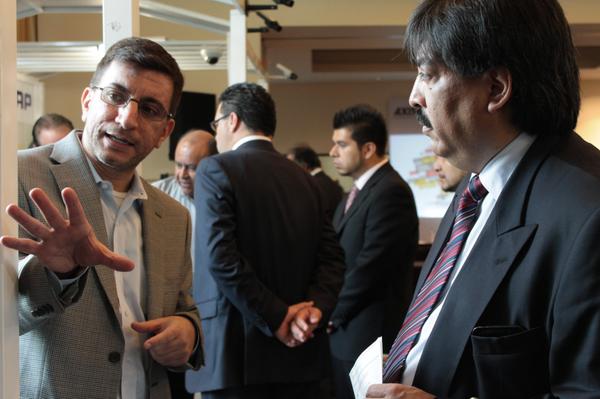 RazberiTechIP's tweet photo. Mig Paredes (Sales Dir/Latin America) & team demo our #ServerSwitch @ the @AxisIPVideo Banking Symposium-Mexico City http://t.co/wTq9of6j87