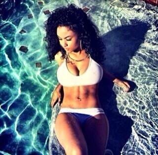 LovevLust's tweet photo. @IPostModels #iPostworld #MissingSummerAlready http://t.co/VO0fDZC336