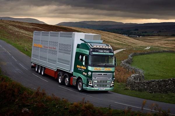 ChrisWaiteTrans's tweet photo. @VolvoTrucksUK It needs to be a 750..... http://t.co/hR619IShr6