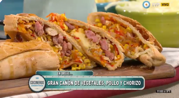 Cocinadeverdad's tweet photo. Todos los días nuevas #Recetas en http://t.co/67bt7Y4hqM
 
Cañón de pollo, chorizo y vegetales
http://t.co/b4NB4Y23wH http://t.co/1f4RmOxsr3