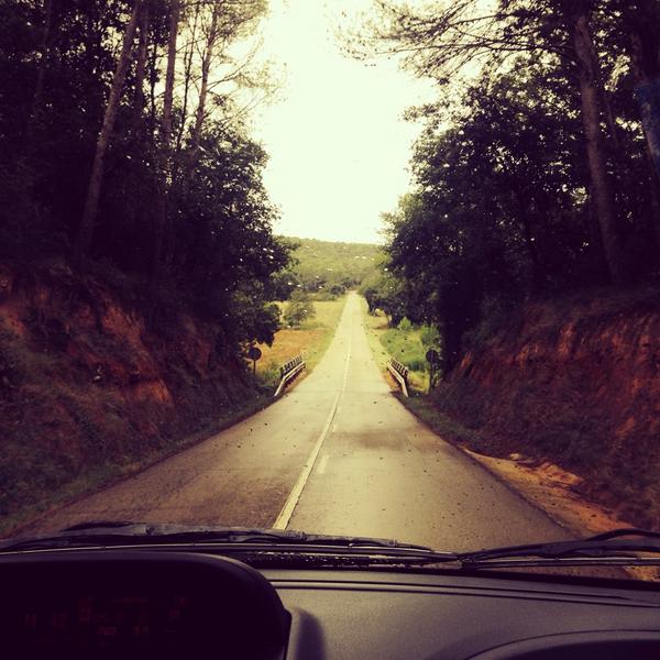 FSansalvado's tweet photo. #delfurgoneo som-hi a Itàlia! 🚐 http://t.co/YVZiBPtj2V