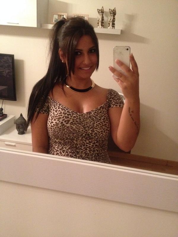 dvmarga's tweet photo. Esta noche, se sale !! ✌️💃 http://t.co/KMzL4iBwyf