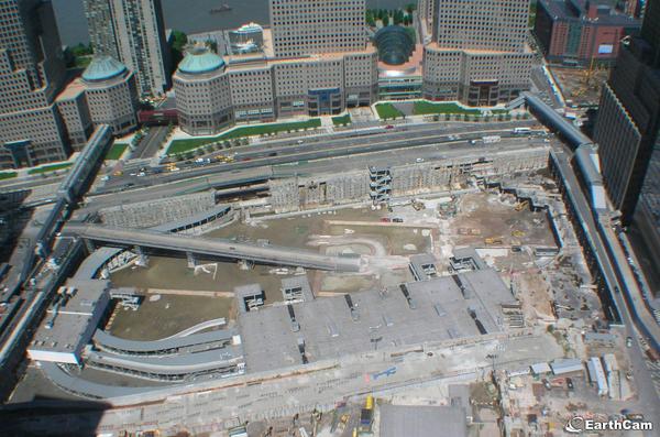 nmasunivision's tweet photo. Así lucía la Zona Cero de Nueva York tras el derrumbe de las Torres Gemelas http://t.co/KcxOgKOs0N #Recordando911 http://t.co/6txEXF1rKV