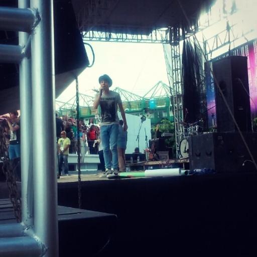 Saul__Herrera's tweet image. Hoy fue un día fabuloso porque ví por primera vez a @JosDice y a @somosCD9 #VIVO40LEON #teamcoders 😝 😎😗👍